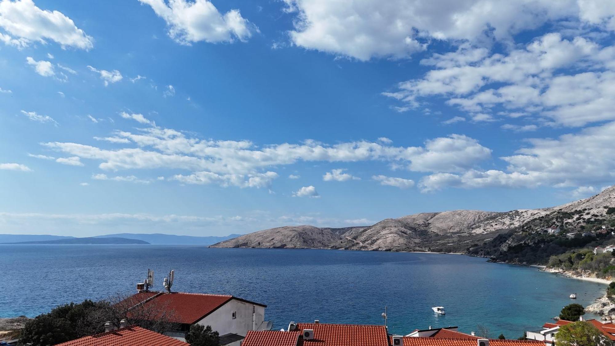 Eola Leisure Rooms Stara Baska Bagian luar foto